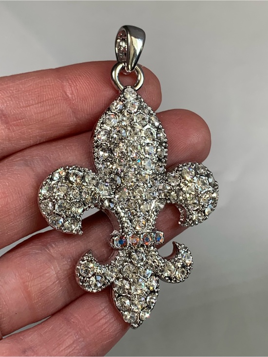 Jewelry - Fleur de Lis Aurora Clear Crystal Pendant Silver Tone Saints